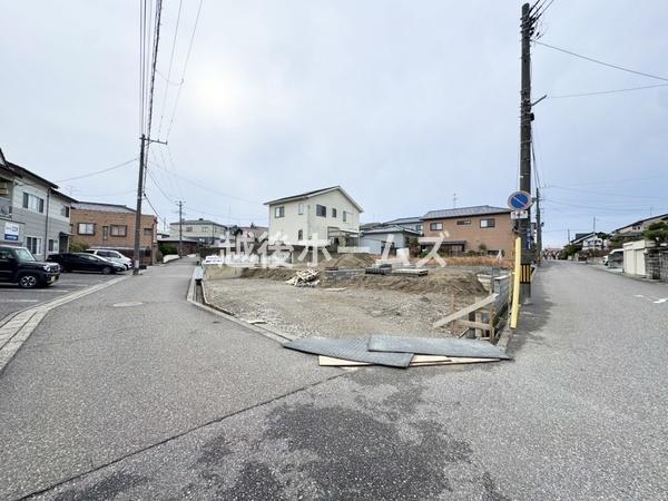 OʓH܂ތnʐ^ ̓ʕEdlݔ₨̑傫̔rAߗׁEӊ⒬݂ȂǁAł͂킩Ȃ񂪂񂠂܂B񌻒nɂĂmFB