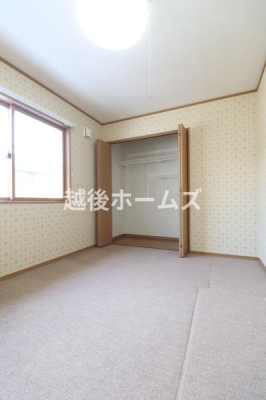 �m�� �S���ɃN���[�[�b�g�����A���[���L�x�Ŏg���₷���Ԏ��ɂȂ��Ă��܂�