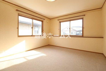 �m�� �e�m���͂Q�ʍ̌��݌v�A��������⊷�C�ɂ��z��������ԂɂȂ��Ă��܂��B