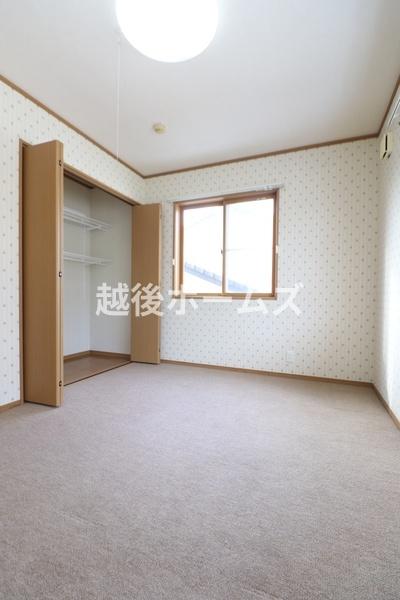 �m�� �V���v���ȗm���Ȃ̂ŉƋ�Ȃǂ̃C���e���A�Ƃ��}�b�`���Ă�����ꊴ���o���₷���A�g�̉��̐��������₷���ł��ˁ�