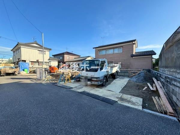 �O�ʓ��H�܂ތ��n�ʐ^ �����̓��������ʕ��E�d�l�ݔ��₨�����̑傫���̔�r�A�ߗׁE���ӊ��⒬���݂ȂǁA�����ł͂킩��Ȃ���񂪂������񂠂�܂��B���񌻒n�ɂĂ��m�F���������B