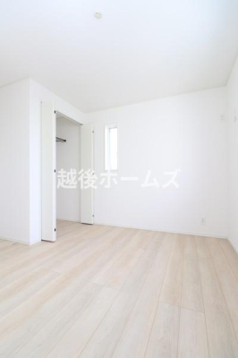 �m�� �S���ɃN���[�[�b�g�����A���[���L�x�Ŏg���₷���Ԏ��ɂȂ��Ă��܂�