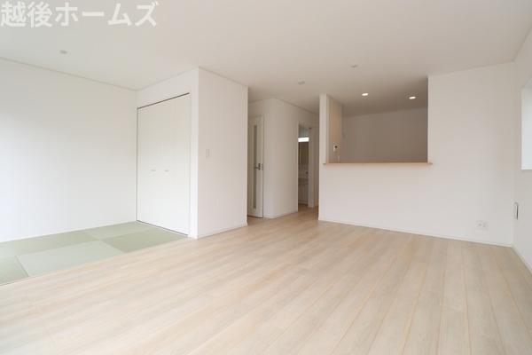 ���r���O �Q�S���Ԋ��C�V�X�e���������ɐ݂��A��ɋ�C���z�������K�ȋ�Ԃɕς��Ă���܂�