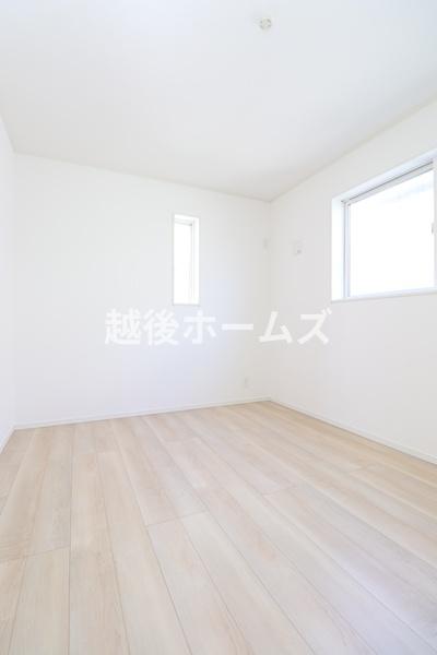 �m�� �V���v���ȗm���Ȃ̂ŉƋ�Ȃǂ̃C���e���A�Ƃ��}�b�`���Ă�����ꊴ���o���₷���A�g�̉��̐��������₷���ł��ˁ�