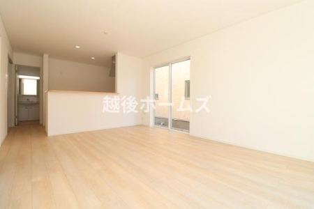 ���r���O �Q�S���Ԋ��C�V�X�e���������ɐ݂��A��ɋ�C���z�������K�ȋ�Ԃɕς��Ă���܂�