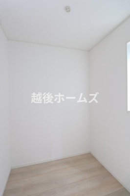 ���[ �y���Ў{�H��z��Ƃ͂��ǂ�e�����[�N���[���t