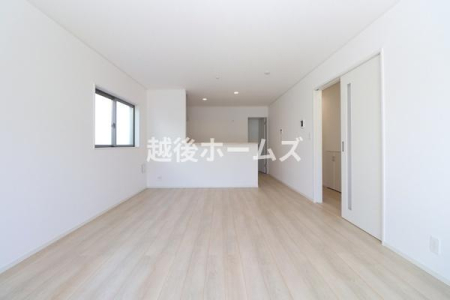 ���r���O �y���Ў{�H��z
�Q�S���Ԋ��C�V�X�e���������ɐ݂��A��ɋ�C���z�������K�ȋ�Ԃɕς��Ă���܂�