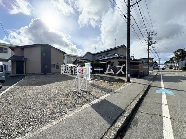 OʓH܂ތnʐ^ ̓ʕEdlݔ₨̑傫̔rAߗׁEӊ⒬݂ȂǁAł͂킩Ȃ񂪂񂠂܂B񌻒nɂĂmFB