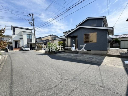 OʓH܂ތnʐ^ ̓ʕEdlݔ₨̑傫̔rAߗׁEӊ⒬݂ȂǁAł͂킩Ȃ񂪂񂠂܂B񌻒nɂĂmFB