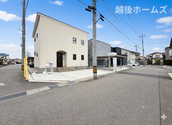 �O�ʓ��H�܂ތ��n�ʐ^ �����̓��������ʕ��E�d�l�ݔ��₨�����̑傫���̔�r�A�ߗׁE���ӊ��⒬���݂ȂǁA�����ł͂킩��Ȃ���񂪂������񂠂�܂��B���񌻒n�ɂĂ��m�F���������B