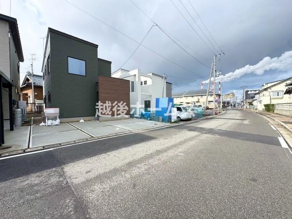 OʓH܂ތnʐ^ ̓ʕEdlݔ₨̑傫̔rAߗׁEӊ⒬݂ȂǁAł͂킩Ȃ񂪂񂠂܂B񌻒nɂĂmFB