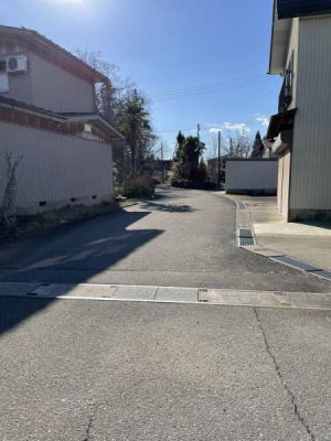 �O�ʓ��H�܂ތ��n�ʐ^ -