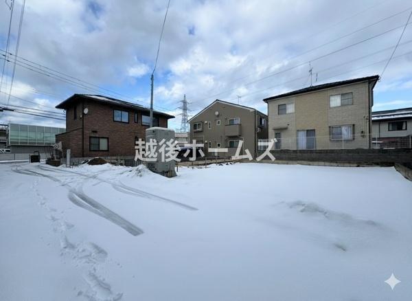 �O�ʓ��H�܂ތ��n�ʐ^ �����̓��������ʕ��E�d�l�ݔ��₨�����̑傫���̔�r�A�ߗׁE���ӊ��⒬���݂ȂǁA�����ł͂킩��Ȃ���񂪂������񂠂�܂��B���񌻒n�ɂĂ��m�F���������B