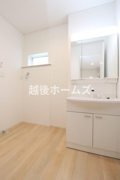 ���ʑ�E���ʏ� �R�ʋ��̃V�����v�[�h���b�T�[�͎��[�[���I
���̂��x�x���y�X�ł��܂��ˁB