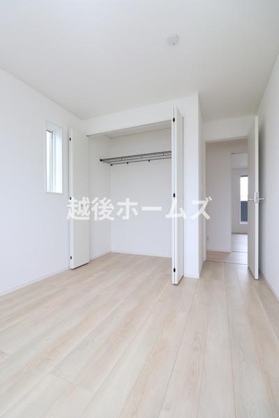 �m�� �V���v���ȗm���Ȃ̂ŉƋ�Ȃǂ̃C���e���A�Ƃ��}�b�`���Ă�����ꊴ���o���₷���A�g�̉��̐��������₷���ł��ˁ�