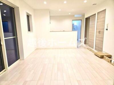 ���r���O �Q�S���Ԋ��C�V�X�e���������ɐ݂��A��ɋ�C���z�������K�ȋ�Ԃɕς��Ă���܂�