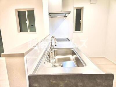 �L�b�`�� �L�b�`���͎g���₷���V�X�e���L�b�`���ł��B
�򐅊��̌^�̐������W���������Ă��܂��B