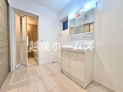 ���ʑ�E���ʏ� �R�ʋ��̃V�����v�[�h���b�T�[�͎��[�[���I
���̂��x�x���y�X�ł��܂��ˁB