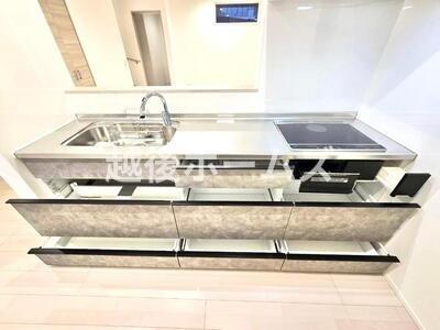 �L�b�`�� �L�b�`���͎g���₷���V�X�e���L�b�`���ł��B
�򐅊��̌^�̐������W���������Ă��܂��B