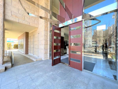 �G���g�����X -