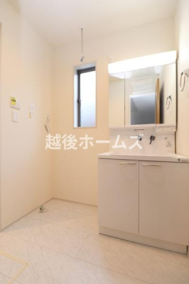 ���ʑ�E���ʏ� �y���Ў{�H����z�R�ʋ��̃V�����v�[�h���b�T�[�͎��[�[���I
���̂��x�x���y�X�ł��܂��ˁB