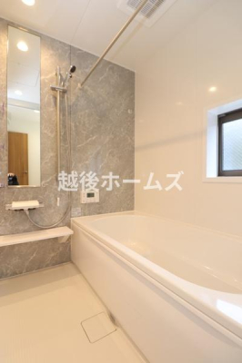 ���� �y���Ў{�H����z�P�؃^�C�v�̍L�X���j�b�g�o�X�ł��I
���������g�[�@��W�������A�P�N�����K�ɉ߂����闁���ł�