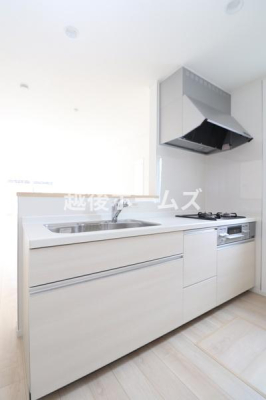 �L�b�`�� �y���Ў{�H��z�R���^�C�v�̃V�X�e���L�b�`���͎��[���L�x�I
�����̂��|�������₷���݌v�ɂȂ��Ă��܂�