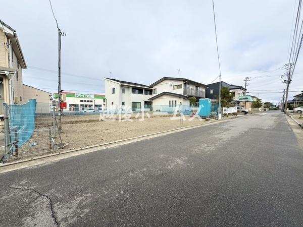 �O�ʓ��H�܂ތ��n�ʐ^ �����̓��������ʕ��E�d�l�ݔ��₨�����̑傫���̔�r�A�ߗׁE���ӊ��⒬���݂ȂǁA�����ł͂킩��Ȃ���񂪂������񂠂�܂��B���񌻒n�ɂĂ��m�F���������B