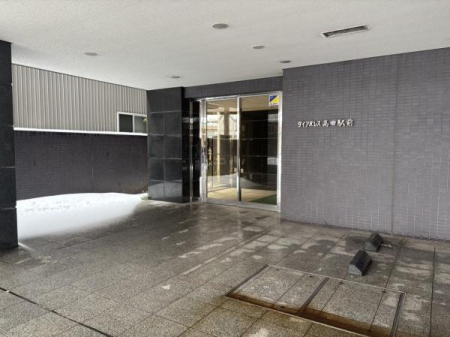 �G���g�����X -