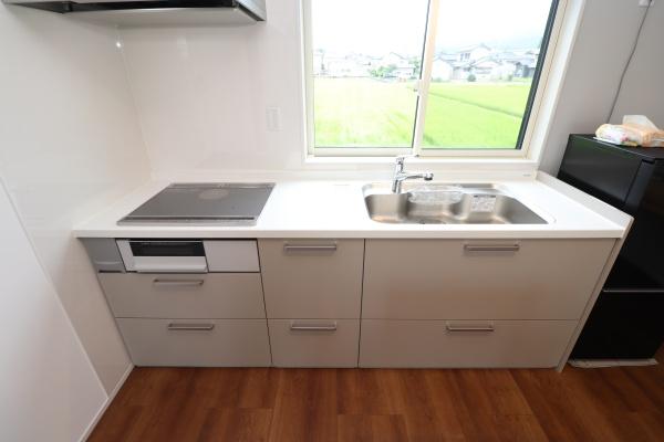 �L�b�`�� �y���Ў{�H��z��Ƃ肠��݌v�ɂȂ��Ă��܂���