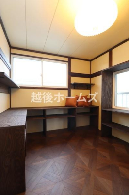 �m�� ���������̂���Q�K�̃t�@�~���[���[���͉Ƒ������̓��ʂȂ������B
�I���`����{��u������A�C���e���A���y���߂�I�[�v���V�F���t�t��