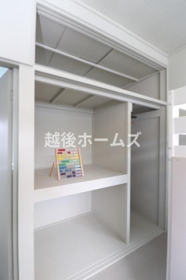 ���[ �n���K�[���b�N�t���Ŋ|�����[���\�ȃL�b�Y���[���̎��[�I
��i�ɂ͕��i�͎g��Ȃ��G�ߕ��Ȃǂ̎��[�ɂ��œK�B