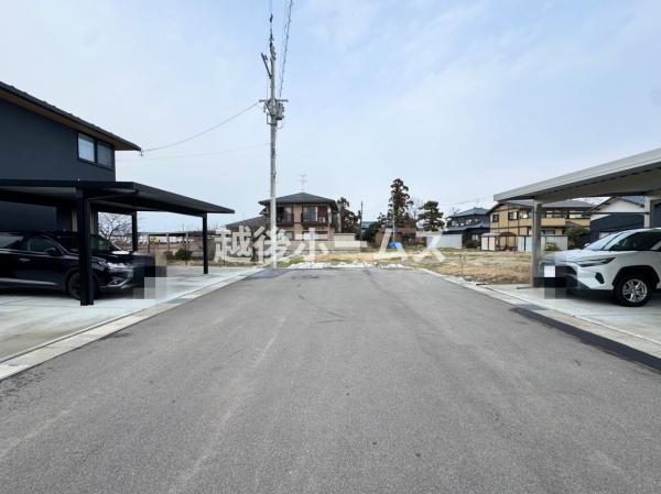 �O�ʓ��H�܂ތ��n�ʐ^ �ߗׁE���ӊ��⒬���݂ȂǁA�����ł͂킩��Ȃ���񂪂������񂠂�܂��B���񌻒n�ɂĂ��m�F���������B
