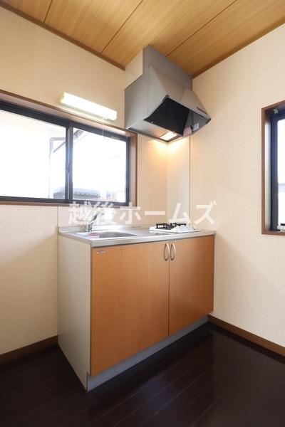 �L�b�`�� �k���������ɂ���~�j�L�b�`���͂Q�ʍ̌��ŗz����ǍD��