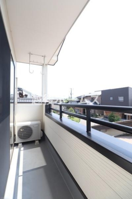 �o���R�j�[ �����󕨂��O�������\�ȃo���R�j�[