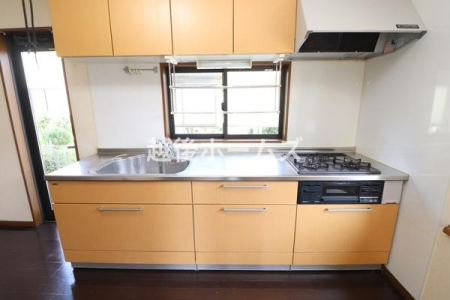 �L�b�`�� ����������������L�b�`���𖾂邭�Ƃ炵�Ă���܂���