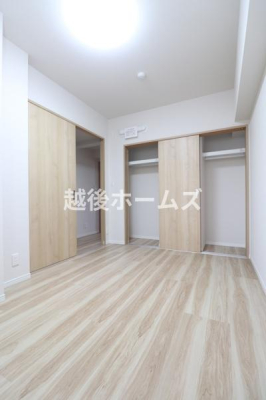 �m�� �y���Ў{�H��z�S���ɃN���[�[�b�g�����A���[���L�x�Ŏg���₷���Ԏ��ɂȂ��Ă��܂�