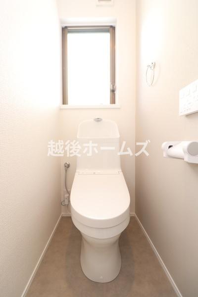 �g�C�� �y���Ў{�H����z���������E���K�ȉ��������g�C��
