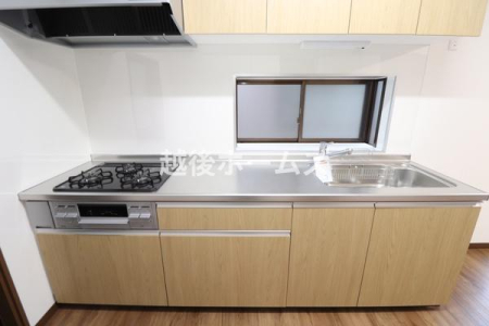 �L�b�`�� �y���Ў{�H��z�R���^�C�v�̃V�X�e���L�b�`���͎��[���L�x�I
�����̂��|�������₷���݌v�ɂȂ��Ă��܂�