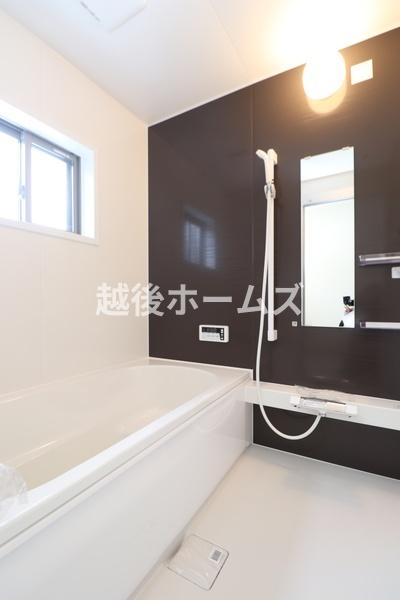 ���� ����̔�ꂪ�������L�X�Ƃ������j�b�g�o�X�ł��I