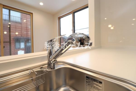 ���̑� �֌��̐�[�ɏ򐅊������B�ꏊ���Ƃ�Ȃ�����I�ȏ򐅊�ł��B�܂��A�򐅊킲�ƃz�[�X�������o���܂��B�J�[�g���b�W�������ȒP�B