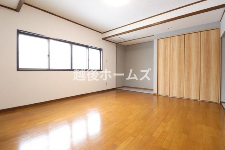 �m�� �S���ɃN���[�[�b�g�����A���[���L�x�Ŏg���₷���Ԏ��ɂȂ��Ă��܂�