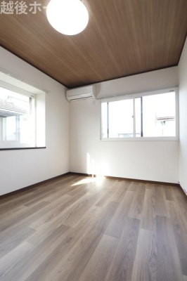 �m�� �e�m���͂Q�ʍ̌��݌v�A��������⊷�C�ɂ��z��������ԂɂȂ��Ă��܂��B