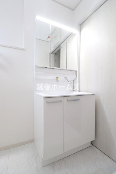 ���ʑ�E���ʏ� �y���Ў{�H����z�R�ʋ��̃V�����v�[�h���b�T�[�͎��[�[���I
���̂��x�x���y�X�ł��܂��ˁB