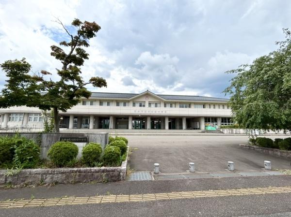 ���ӊ� �y���w�Z�z�ܐ�s�����������w�Z�F2627m