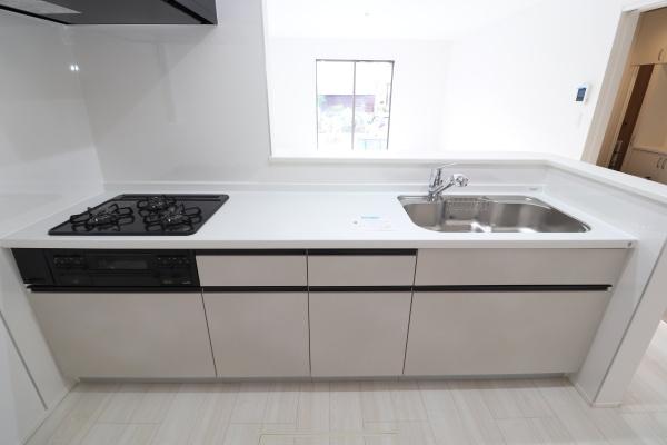 �L�b�`�� �y���Ў{�H��z�L�b�`���͎g���₷���V�X�e���L�b�`���ł��B
�򐅊��̌^�̐������W���������Ă��܂��B