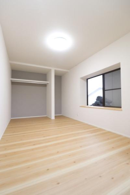 �m�� �S���ɃN���[�[�b�g�����A���[���L�x�Ŏg���₷���Ԏ��ɂȂ��Ă��܂�