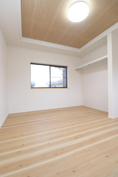 �m�� �V���v���ȗm���Ȃ̂ŉƋ�Ȃǂ̃C���e���A�Ƃ��}�b�`���Ă�����ꊴ���o���₷���A�g�̉��̐��������₷���ł��ˁ�