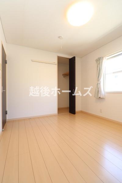 �m�� �V���v���ȗm���Ȃ̂ŉƋ�Ȃǂ̃C���e���A�Ƃ��}�b�`���Ă�����ꊴ���o���₷���A�g�̉��̐��������₷���ł��ˁ�