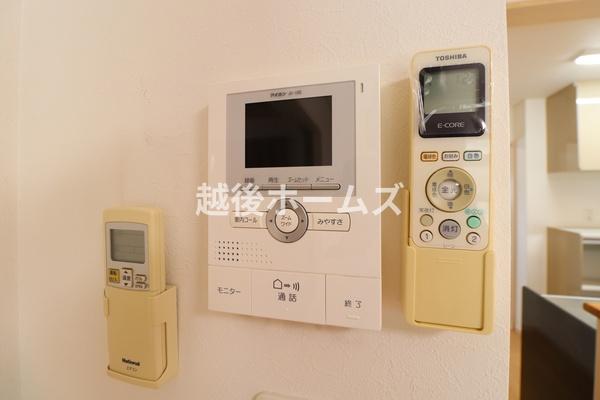 ���̑� �h�Ƒ΍�ɗD�ꂽTV���j�^�[�t���C���^�[�z���ŗ��q�҂̊m�F���ł��܂��B